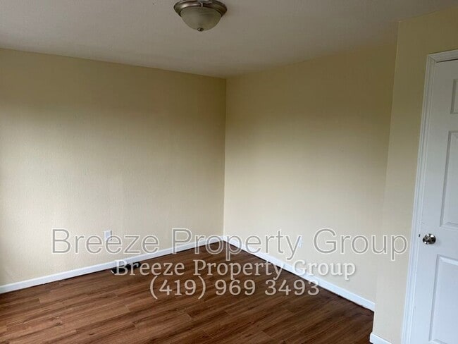 Building Photo - 616 Hope St