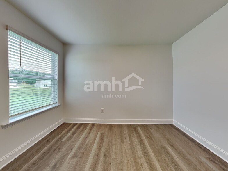 Building Photo - 4781 McDade Lane