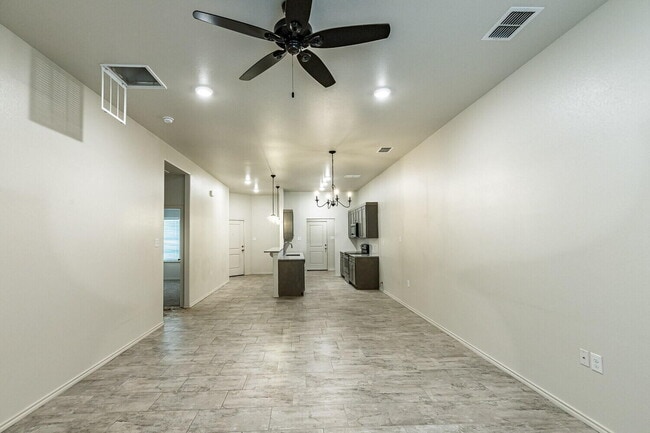 Building Photo - 1136 N 7th St