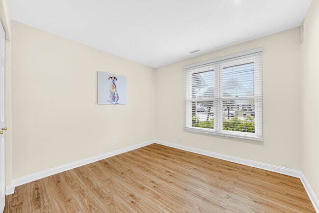 Building Photo - 1257 N Streamwood Ln