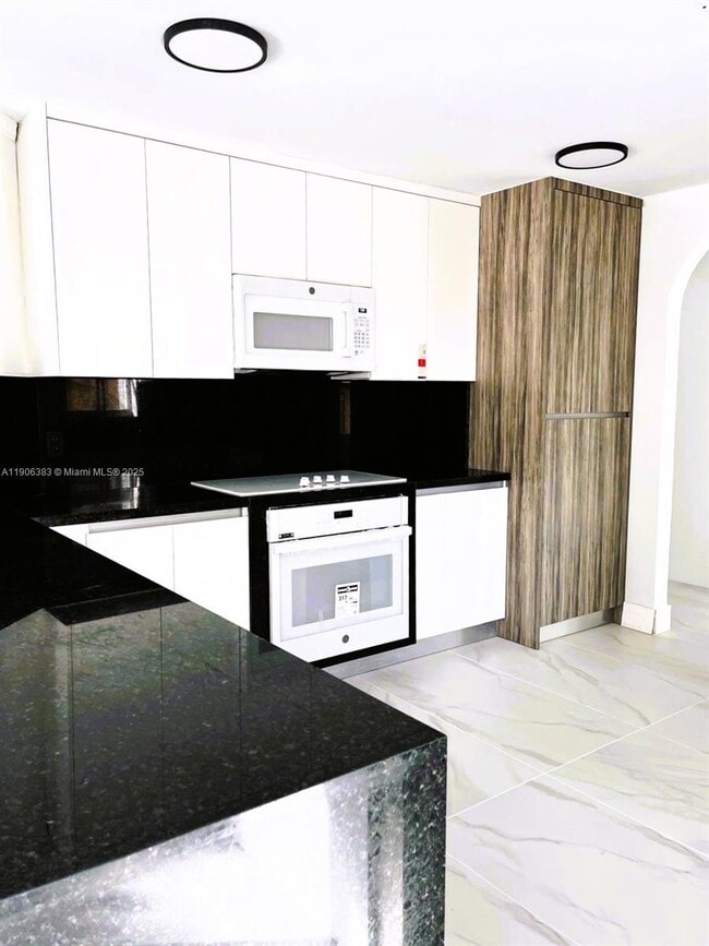 Building Photo - 11232 NW 51st Terrace