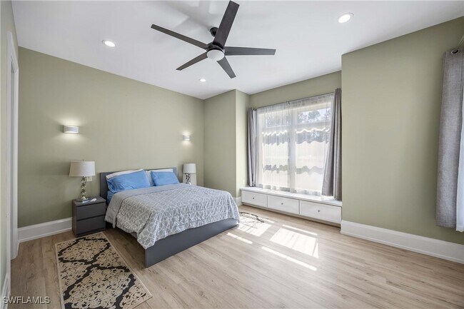 Building Photo - 4885 Tamarind Ridge Dr