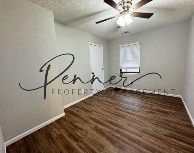 Building Photo - 3538 NE Independence Ave