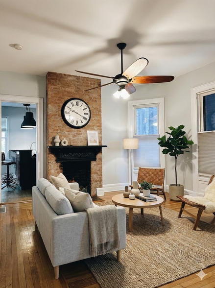 Living room - 99 Olive St