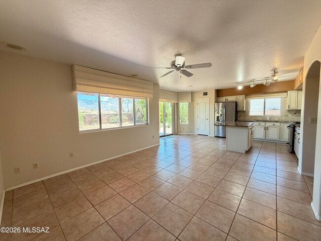 Building Photo - 11384 N Sawtooth Rd