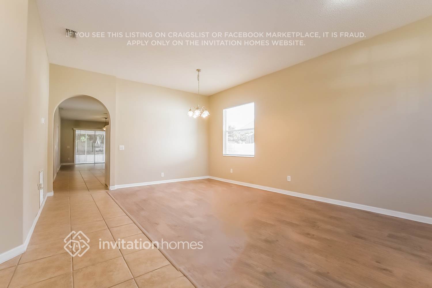 Building Photo - 400 Oak Springs Ct