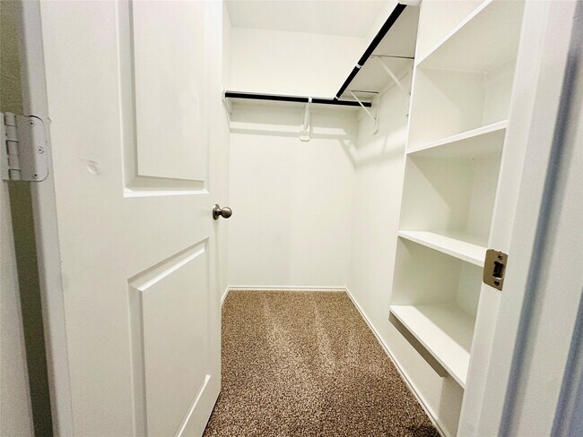 Building Photo - 6059 Canyon Dawn Dr