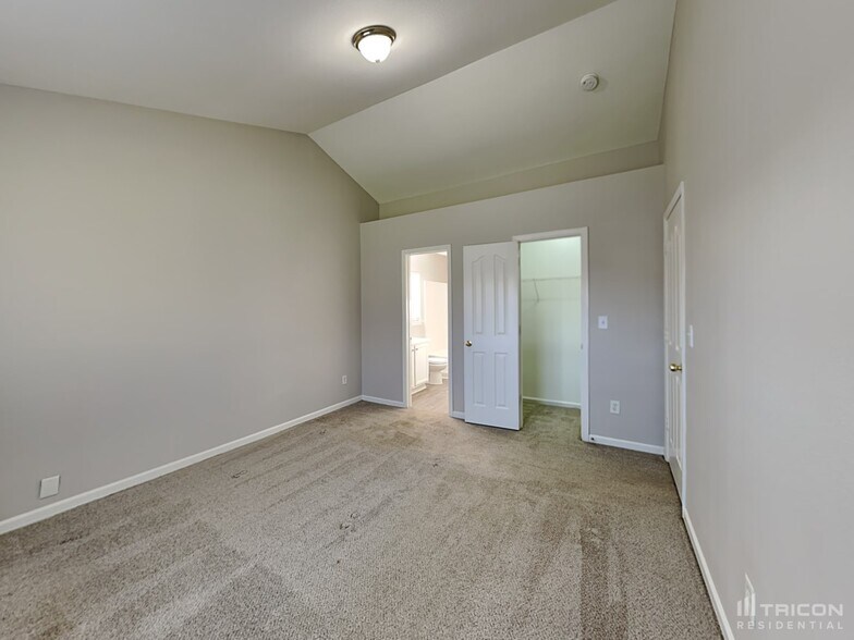 Building Photo - 1513 Tirano Ct
