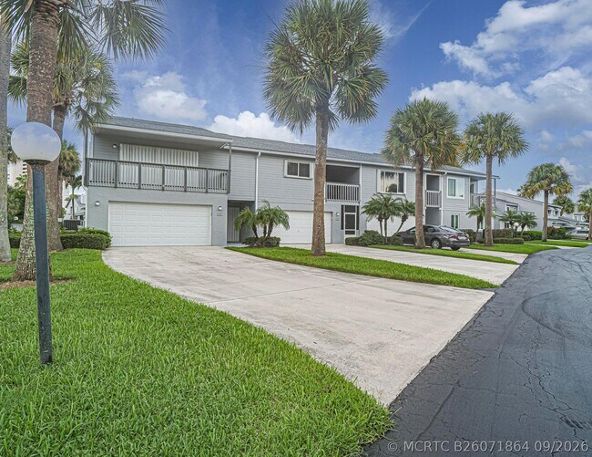Building Photo - 4949 N Hwy A1A