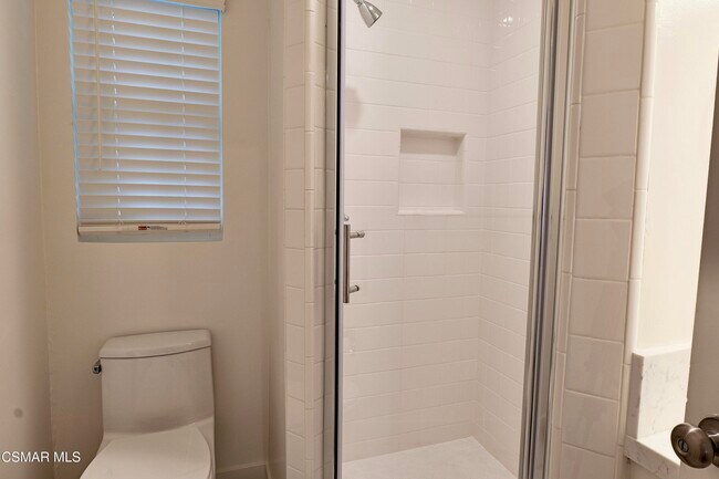 Building Photo - 23939 Oxnard St