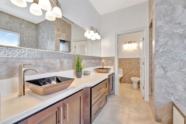 Building Photo - 4610 SW 178th Ave