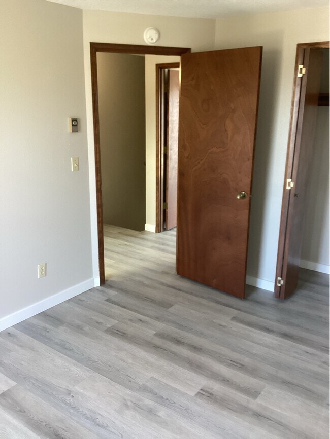 Building Photo - 1112 SW Hurbert St