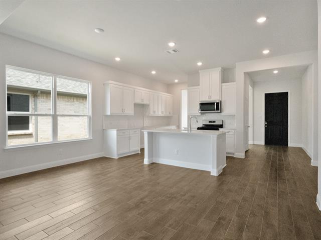 Building Photo - 505 Parrino Pky