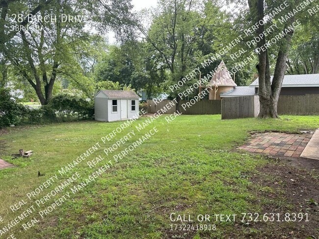 Building Photo - 28 Birch Dr