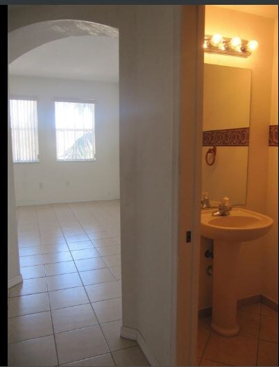 great exposure to natural light - 8858 W Flagler St