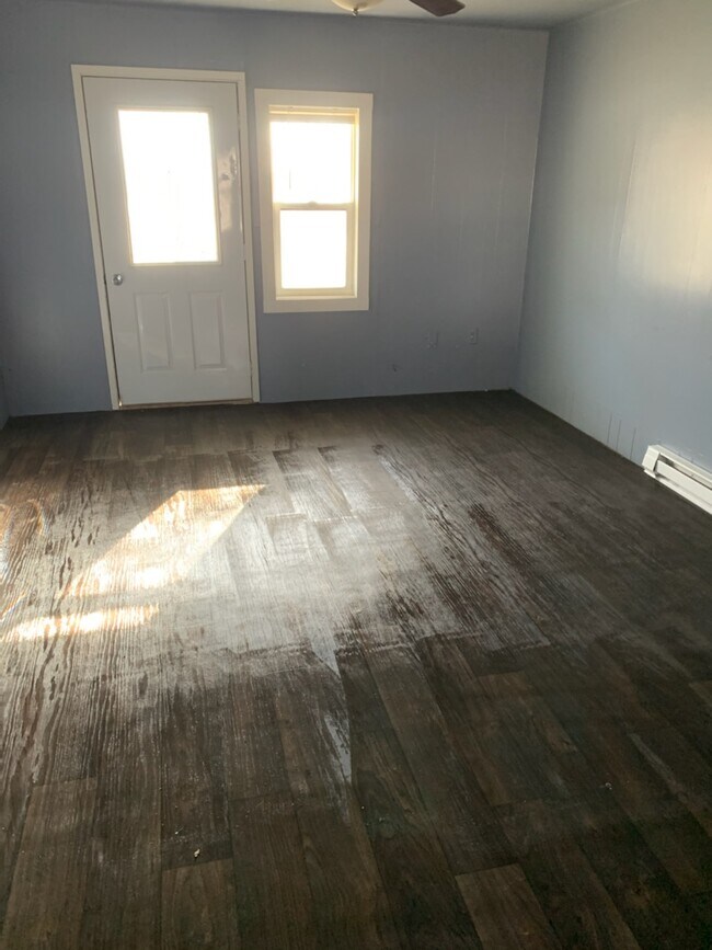 Living room - 712 Logan Ave