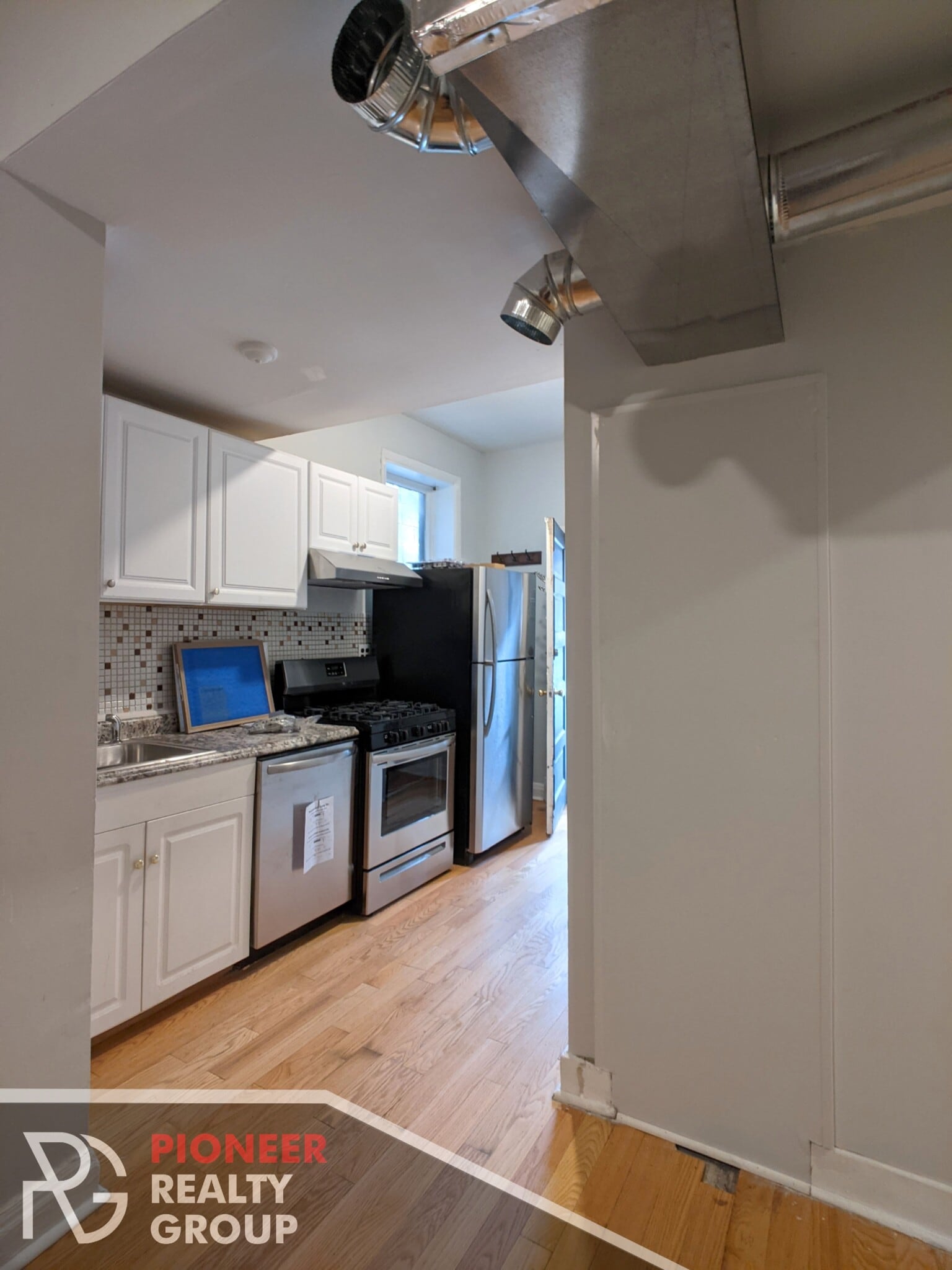 Building Photo - 3542 N Halsted St