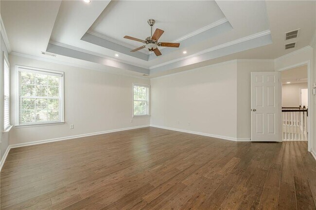 Building Photo - 4720 Shiloh Springs Rd