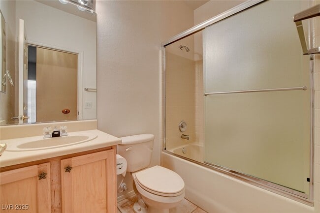 Building Photo - 576 Carmel Mesa Dr