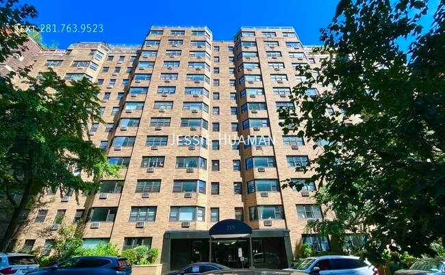 Primary Photo - 219 E 69th St