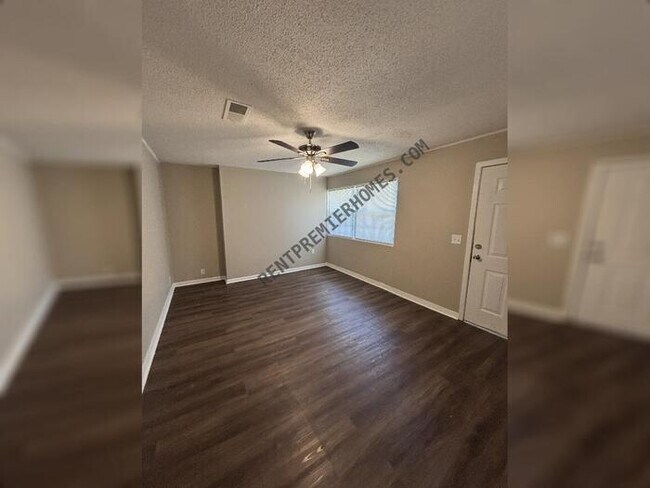 Building Photo - 404 N Scott St