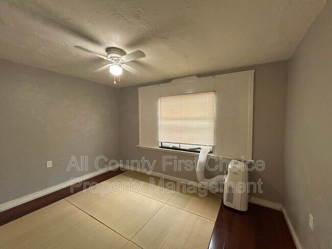 Building Photo - 4340 7th Ave N
