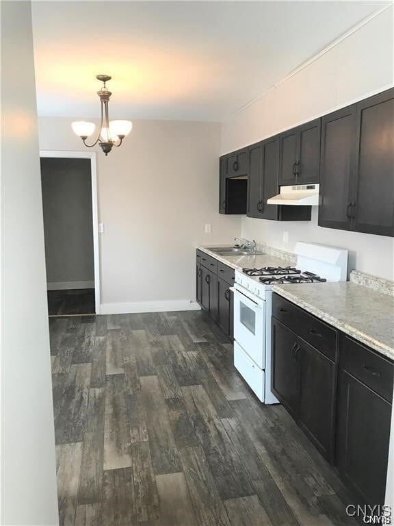 Building Photo - 616 Bronson St