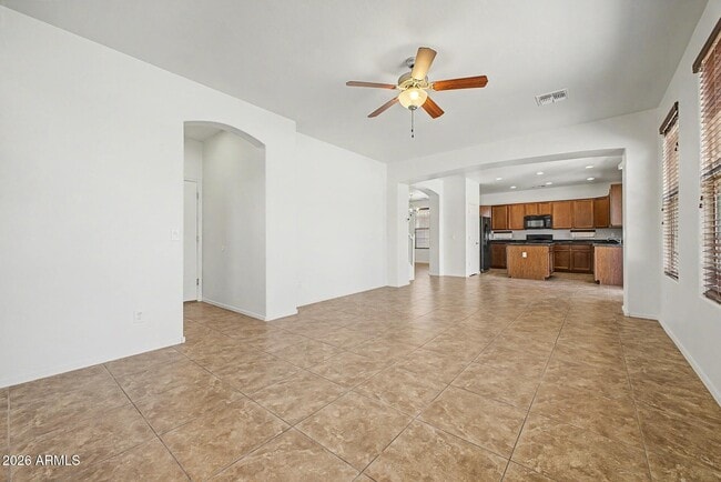 Building Photo - 15102 W Westview Dr