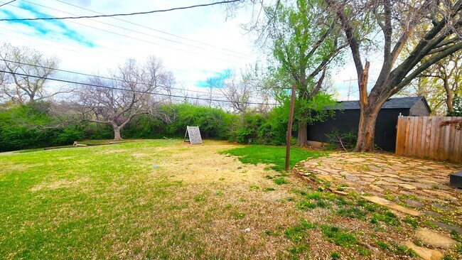 Building Photo - 621 NW 54th St