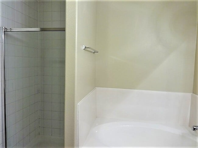 Building Photo - 19072 Hammer Ln