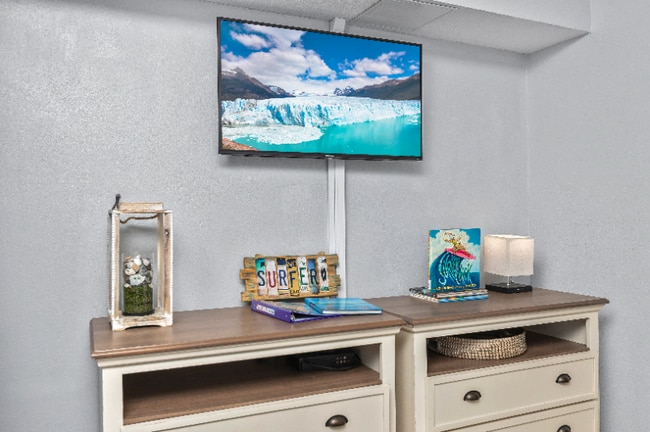 Building Photo - 7200 N Ocean Blvd