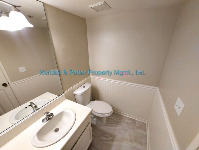 Building Photo - Large Two Bedroom Near Seabright Beach 2BR...