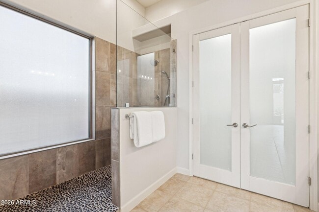 Building Photo - 10831 E White Feather Ln