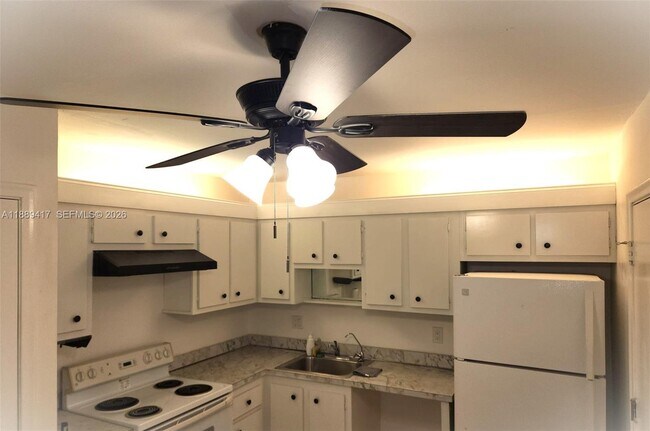 Building Photo - 4740 NW 21st St