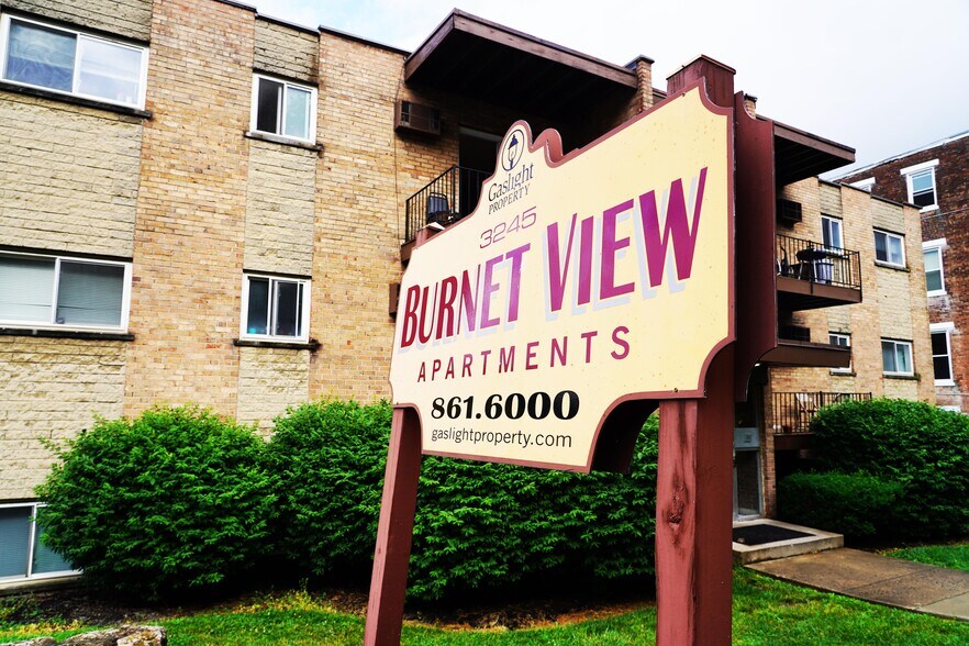 Street Apartments 3245 St Cincinnati OH 45220