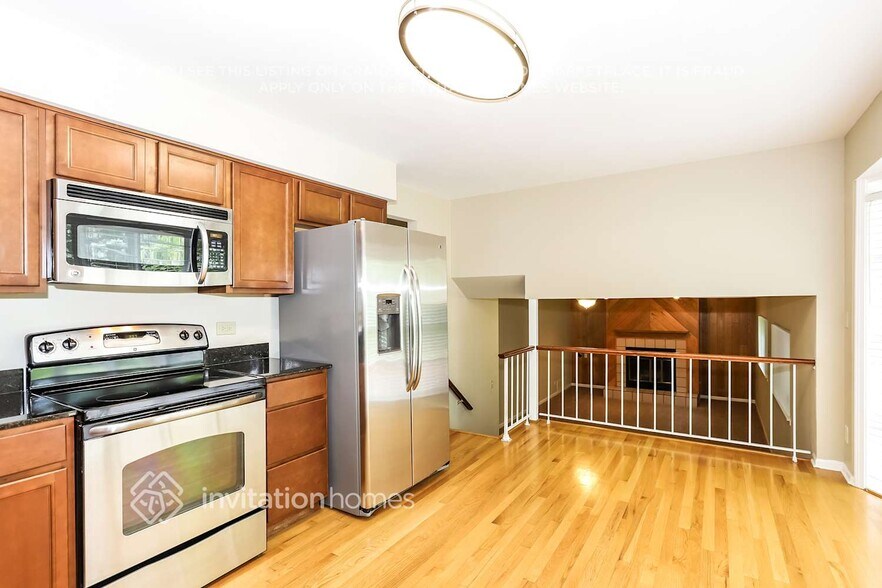 Building Photo - 1620 Apache Dr
