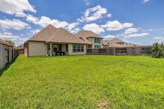 Building Photo - 17330 Hartford Field Ln