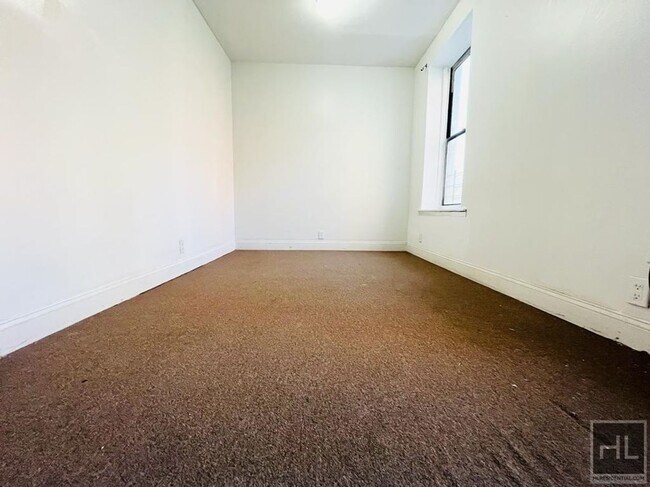 Building Photo - Your Front-Facing & Cozy 2 bedroom Apartme...