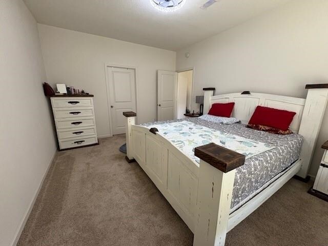 Building Photo - 270 Lilly Dr