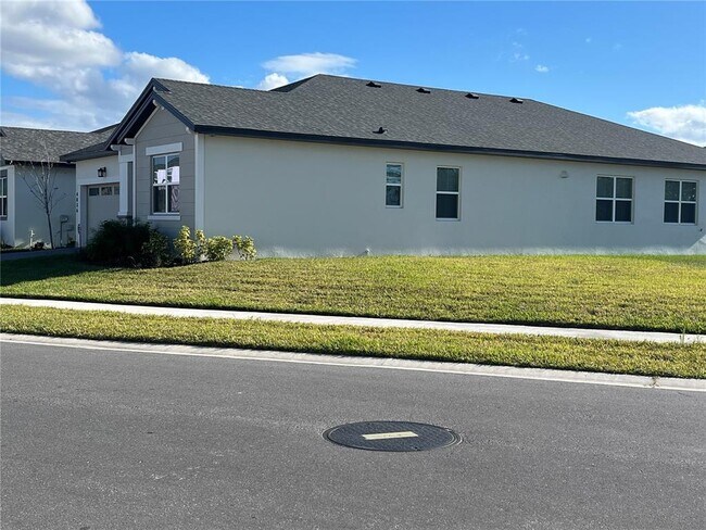 Building Photo - 4836 Shady Pnes Dr