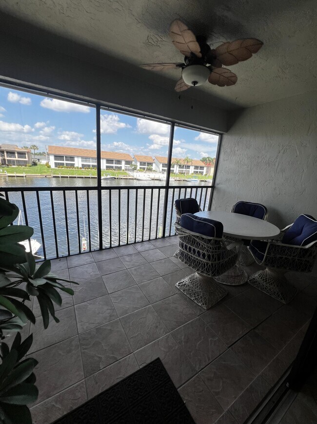 Building Photo - 3813 SE 11th Pl