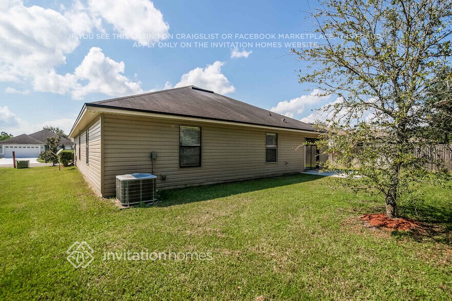 Building Photo - 6357 Louis Clark Ct