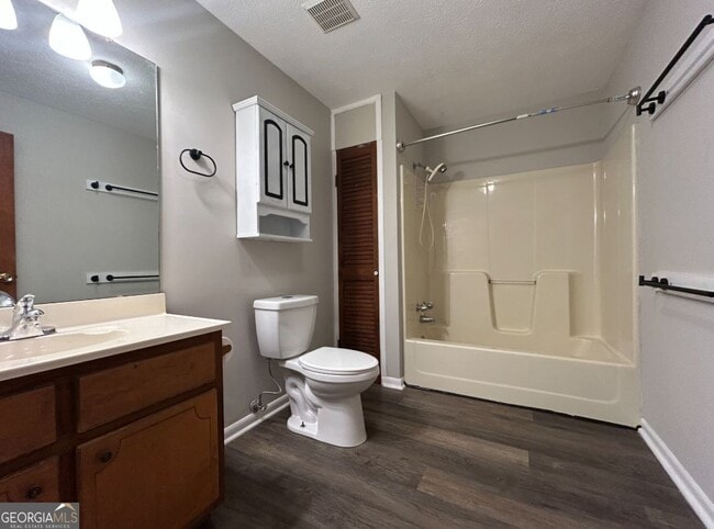 Building Photo - 1008 N 2nd Ave NW