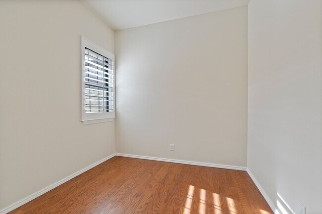 Building Photo - Brand-New Single-Story 2-Bedroom Guest House in Calimesa!