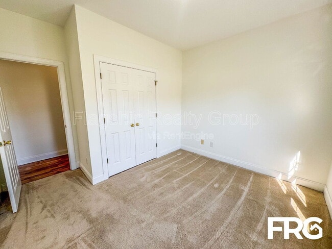 Building Photo - 2426 Pinetops Dr