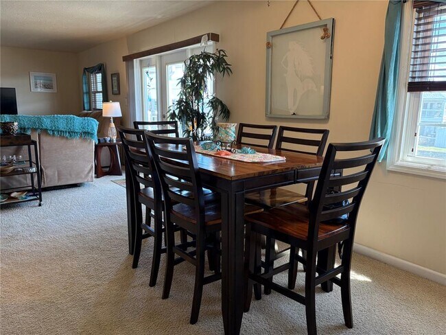 Building Photo - 5184 Beach Dr SE