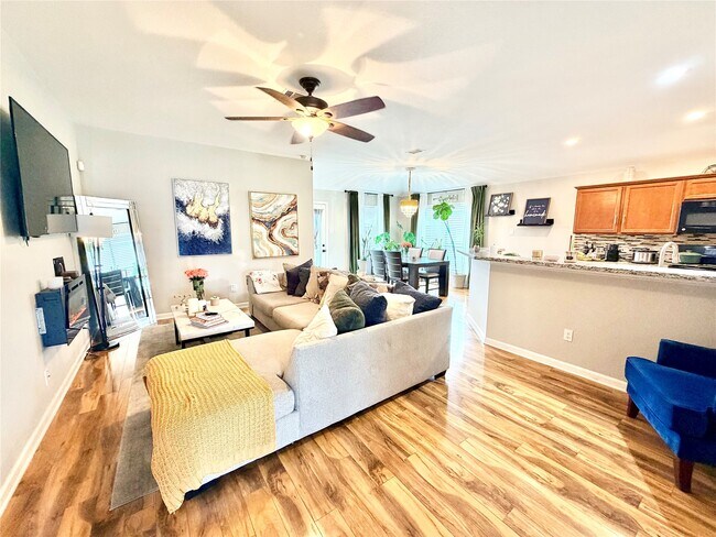 Building Photo - 1807 Emerson Ridge Dr