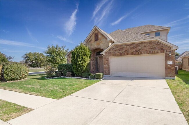 Building Photo - 504 Tascate St