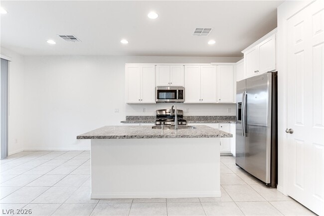 Building Photo - 10106 W Meranto Ave