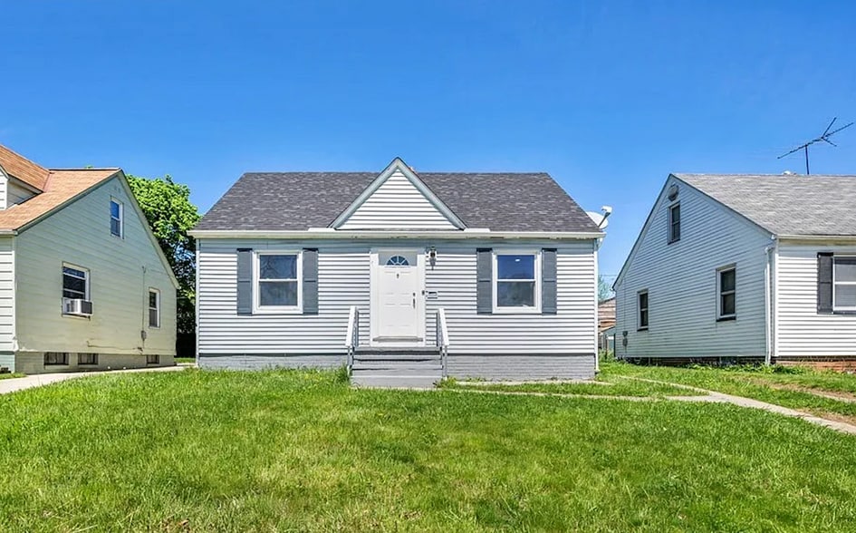 Primary Photo - 12312 Worthington Ave